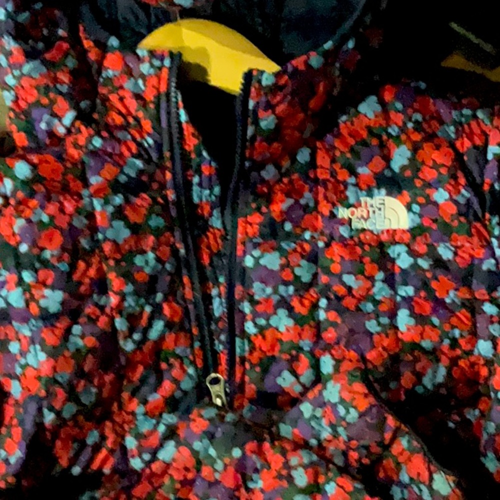 Like new with out tags Hooded long jacket